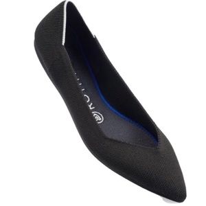 🎉SALE — RETIRED White Halo Rothy’s Black Point Toe Size 9